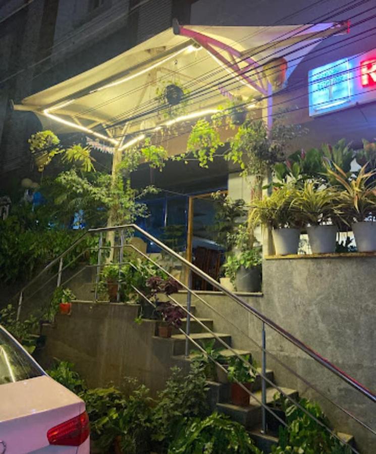 Hotel Raintr33 海得拉巴 外观 照片